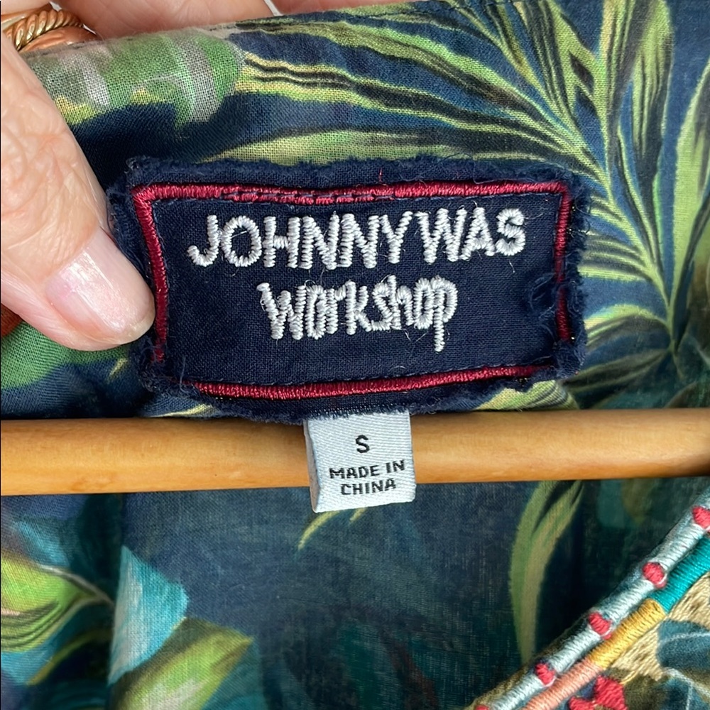 Johnny Was Women's Tropical Print Top - Green Sz Small. - Picture 10 of 10